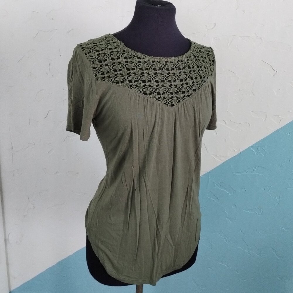 Old Navy Green Embroidered Top